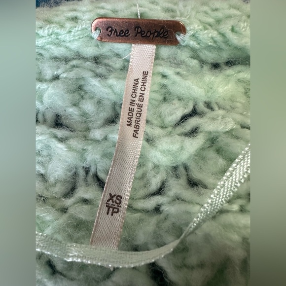 Free People Open Knit Sweater XS Mint Green Slouchy Boho Pullover - Picture 5 of 8